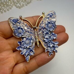 Elegant Blue and Gold Butterfly Brooch